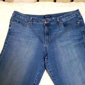 Bandolino Boyfriend Jean Size 16